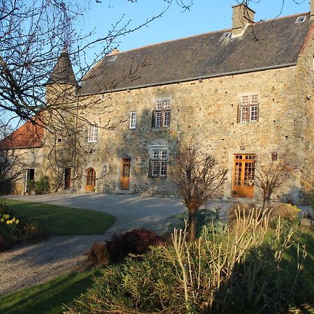 former Sunan airport Manoir De La Ventiniere Bed & Breakfast エクステリア 写真