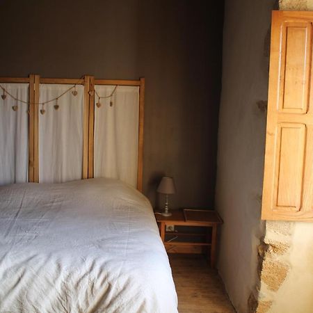 former Sunan airport Manoir De La Ventiniere Bed & Breakfast エクステリア 写真